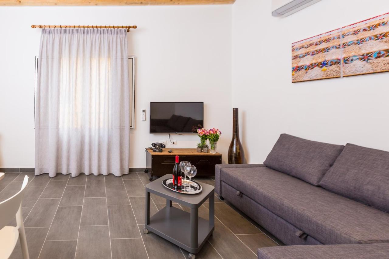 Mosina Apartments Палермо Экстерьер фото